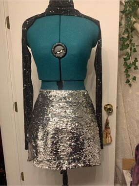 Sequin Mini Skirt and shirtless sleeves